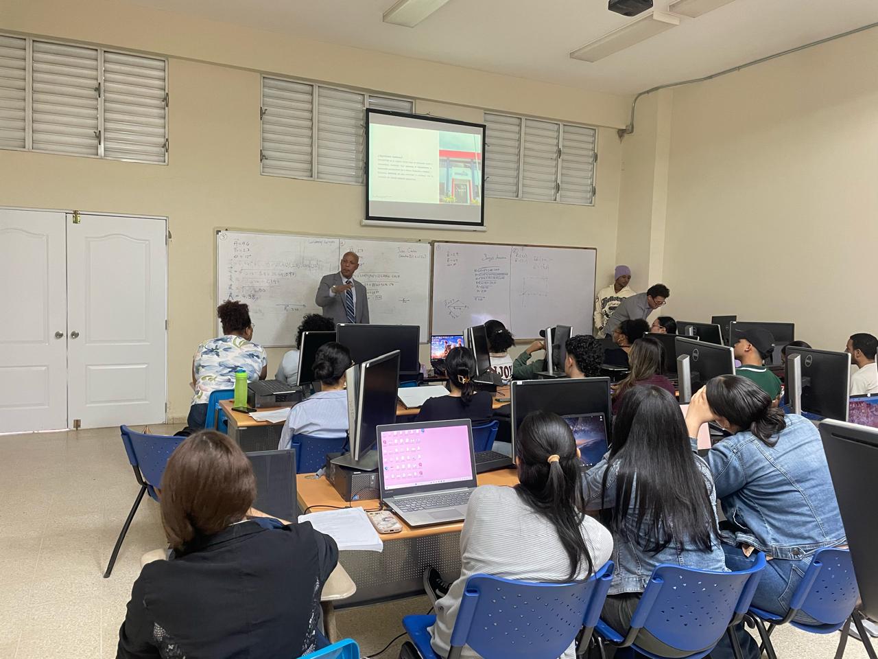 Promipyme expande formación digital con segundo taller de SketchUp en Santiago